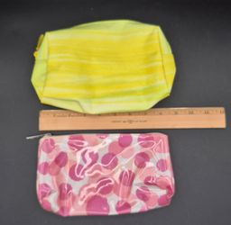 Lot of 2 CLINIQUE Cosmetic Pouches/Travel Bags 9×5×2.5 & 9x5x2