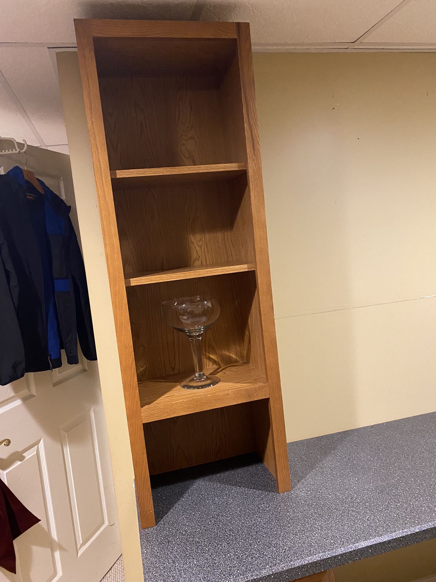 Desk Goes Up Against The Wall For A Kids Room