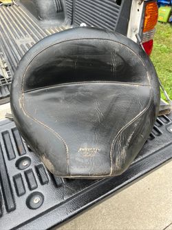 2 Motorcycles Seats