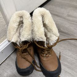 Size 8 Kids Snow Boots