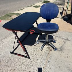 Desk with chair $25