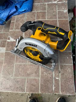 DeWalt DCS565 20V XR Brushless Cordless Circular Saw