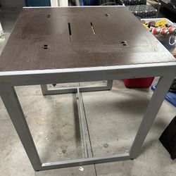 Table ; Workstation, Any Purpose. 32 X 34.  Hight 37”  Metal Frame