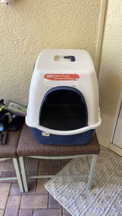 Delux extra large litter box used but clean
