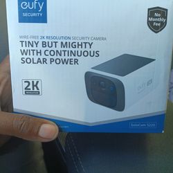 Eufy Camera With Built In Solar Panel 