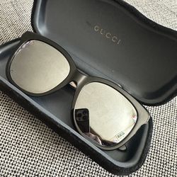 Gucci Shiny Black Acetate Gray Reflective Lenses Sunglasses GG0082SK 002