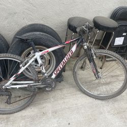 Specialized - Trek Bikes