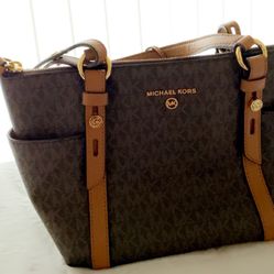 Micheal Kors Bag