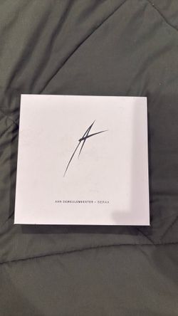 Ann Demeulemeester x Serax porcelain plate