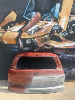 HYUINDAI SANTA FE ORIGINAL REAR TAILGATE 2024-2026