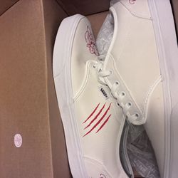 Van Atwood Beauty And The Beast Size 10