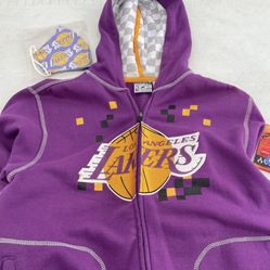 Los Angeles Lakers NBA Purple Full-Zip Hoodie Jacket  youth size 18/20 NWT And a Lakers face mask  pick up location in the city of pico Rivera 