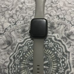 Apple Watch Series 6 44mm Aluminum 