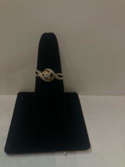 10k gold ring #111261-6 MJ