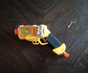 Power Rangers Beast Morphers Striker Morpher Blaster