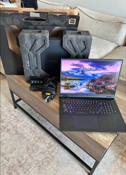 Acer Predator Gaming Laptop - Intel i9-14900HX, RTX 4090, 32GB RAM, 1TB SSD