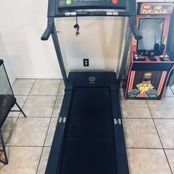 Golds Gym Treadmill 450