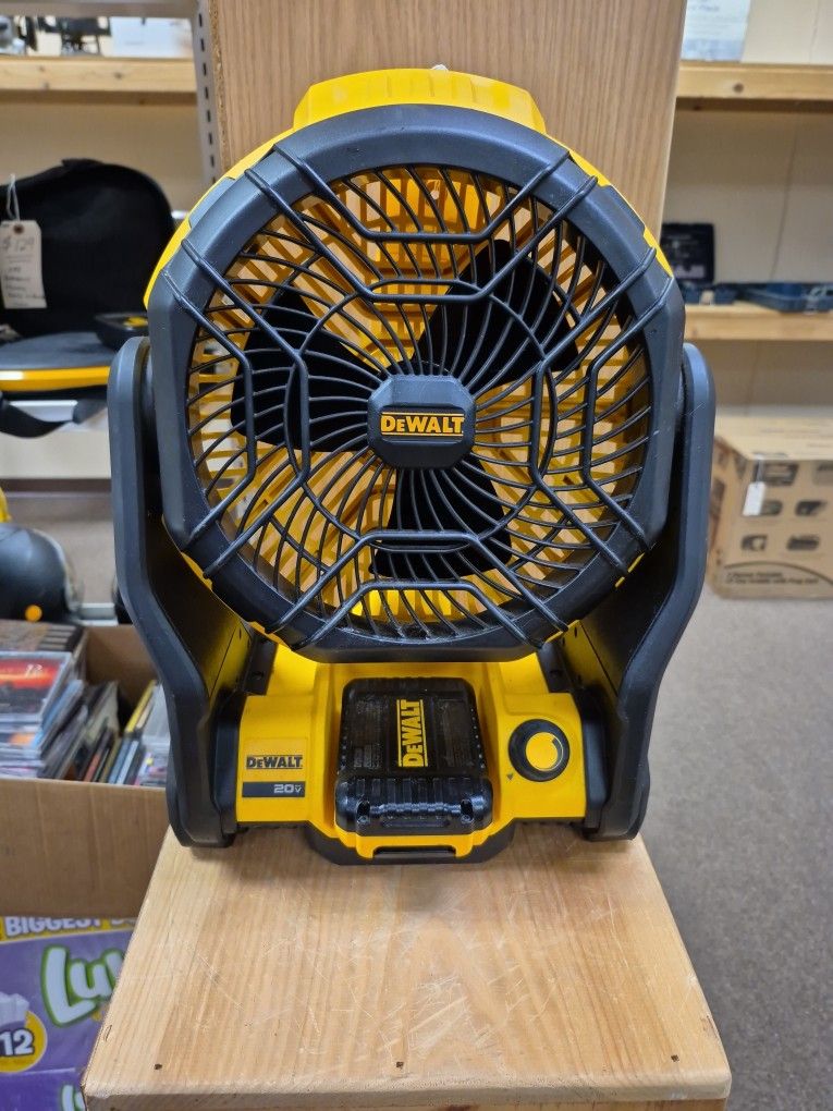Dewalt 20 Volt Jobsite Fan With Battery DCE512