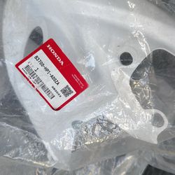 450 Honda TRS Gas Tank Cover(.  New)