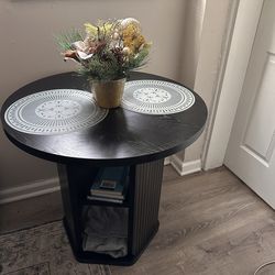 Modern Round Dining Table with Storage. Fluted Pedestal Base. 31.5 Inch