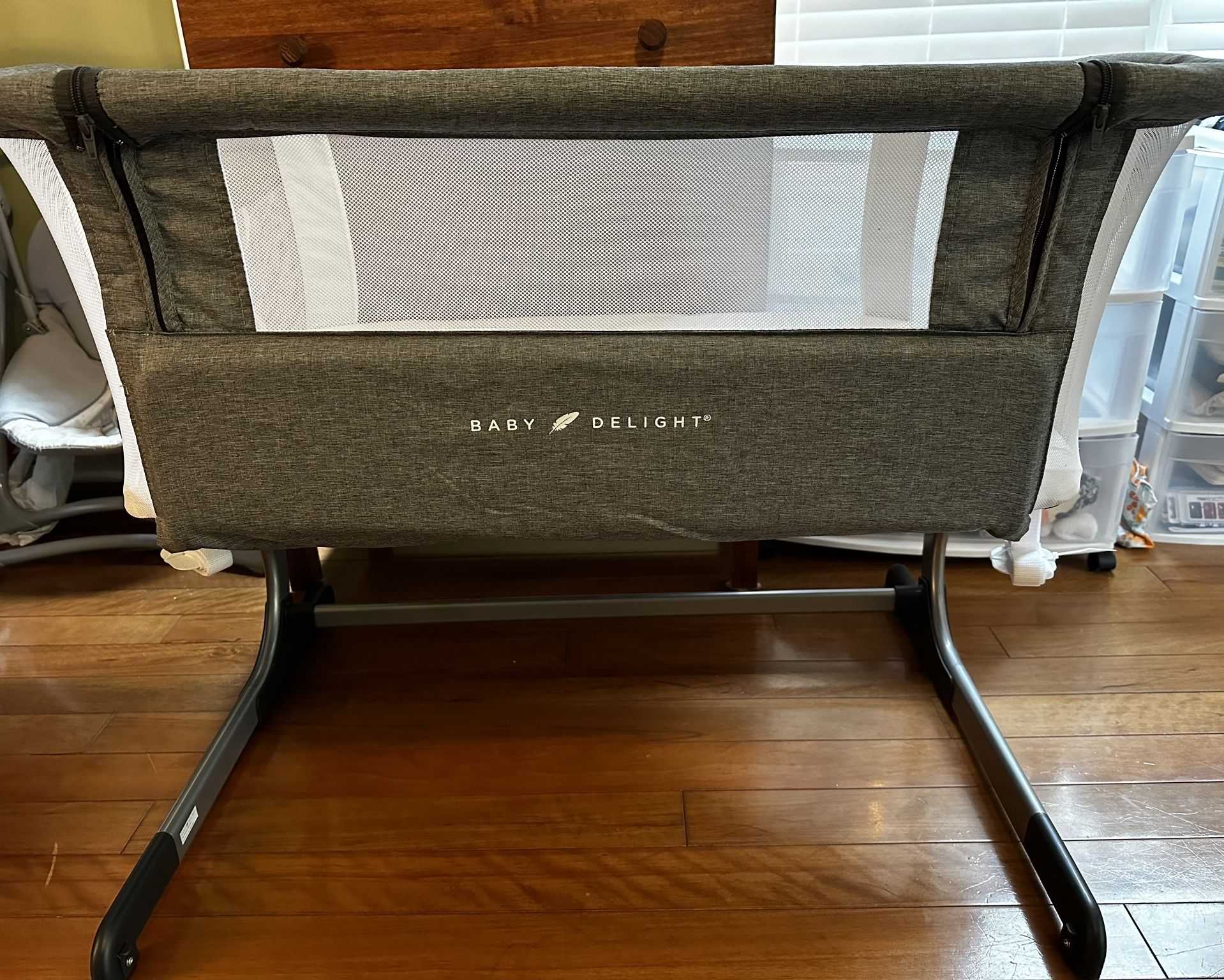 Baby Delight Bedside Bassinet