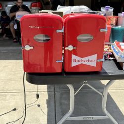 mini fridges 