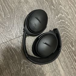 Wireless Bose headphones