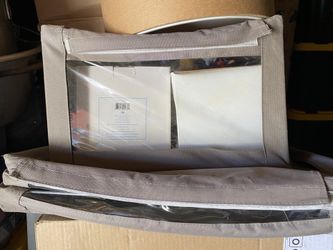Storage boxes: inside not included