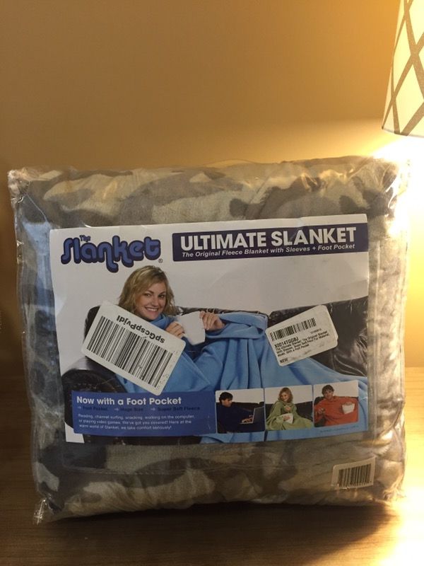 Slanket with online foot pocket