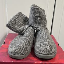 Authentic American Heritage  knitted boots