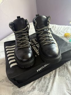 Used Steve Madden boots Size 8.5M