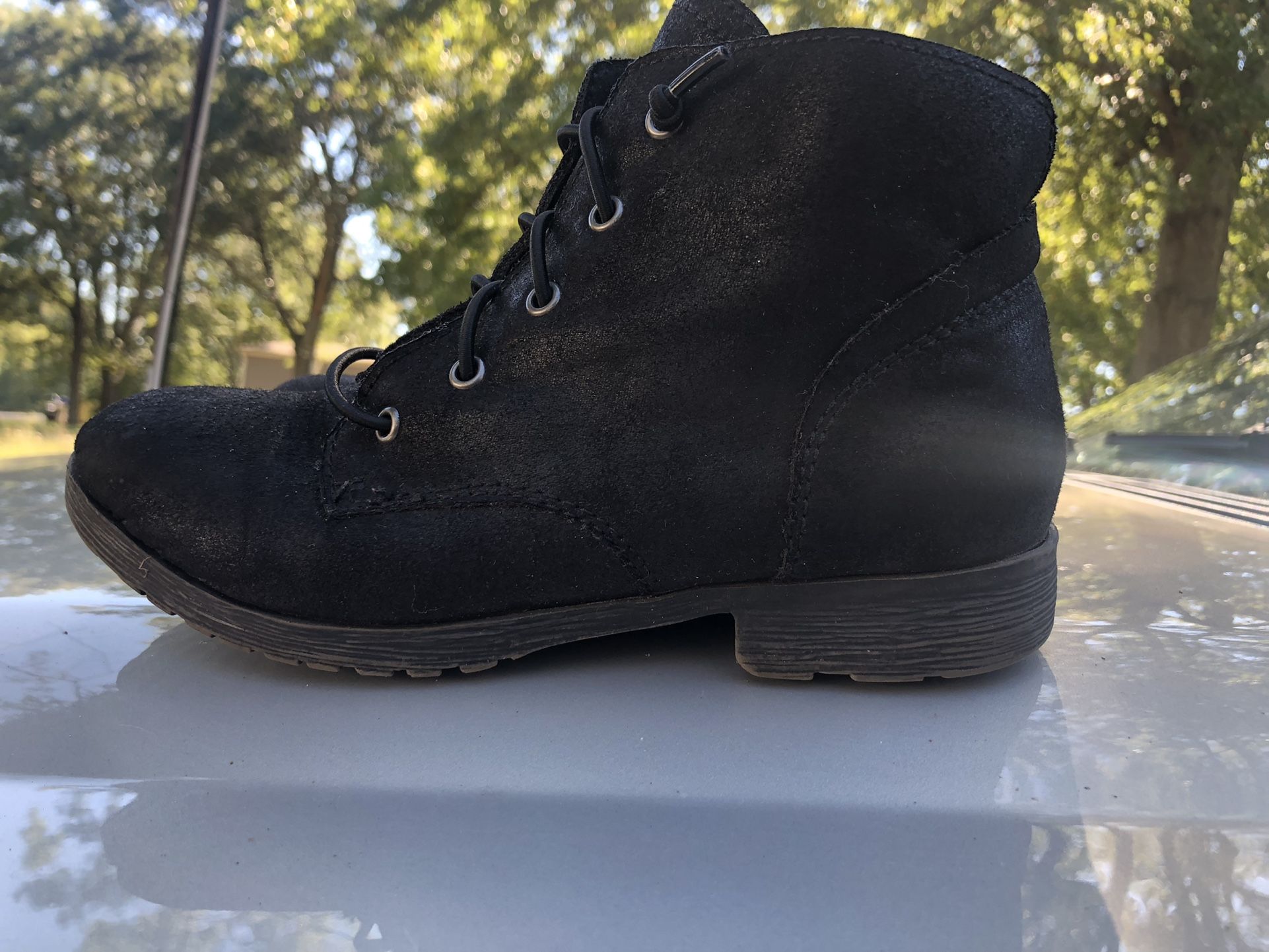 Black Boots