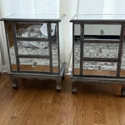 Gold Coast Vineyard 12 in. Weathered White Standard Rectangular Mirrored End Table with 3-Drawers