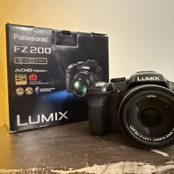 Panasonic FZ200 LUMIX Digital Camera
