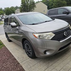 Nissan Quest 2013