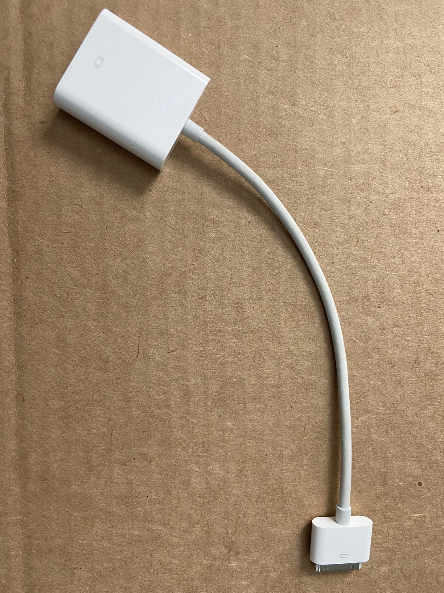 Apple A1368 30-pin To VGA Adapter Cable For Ipad Iphone And Ipod Touch