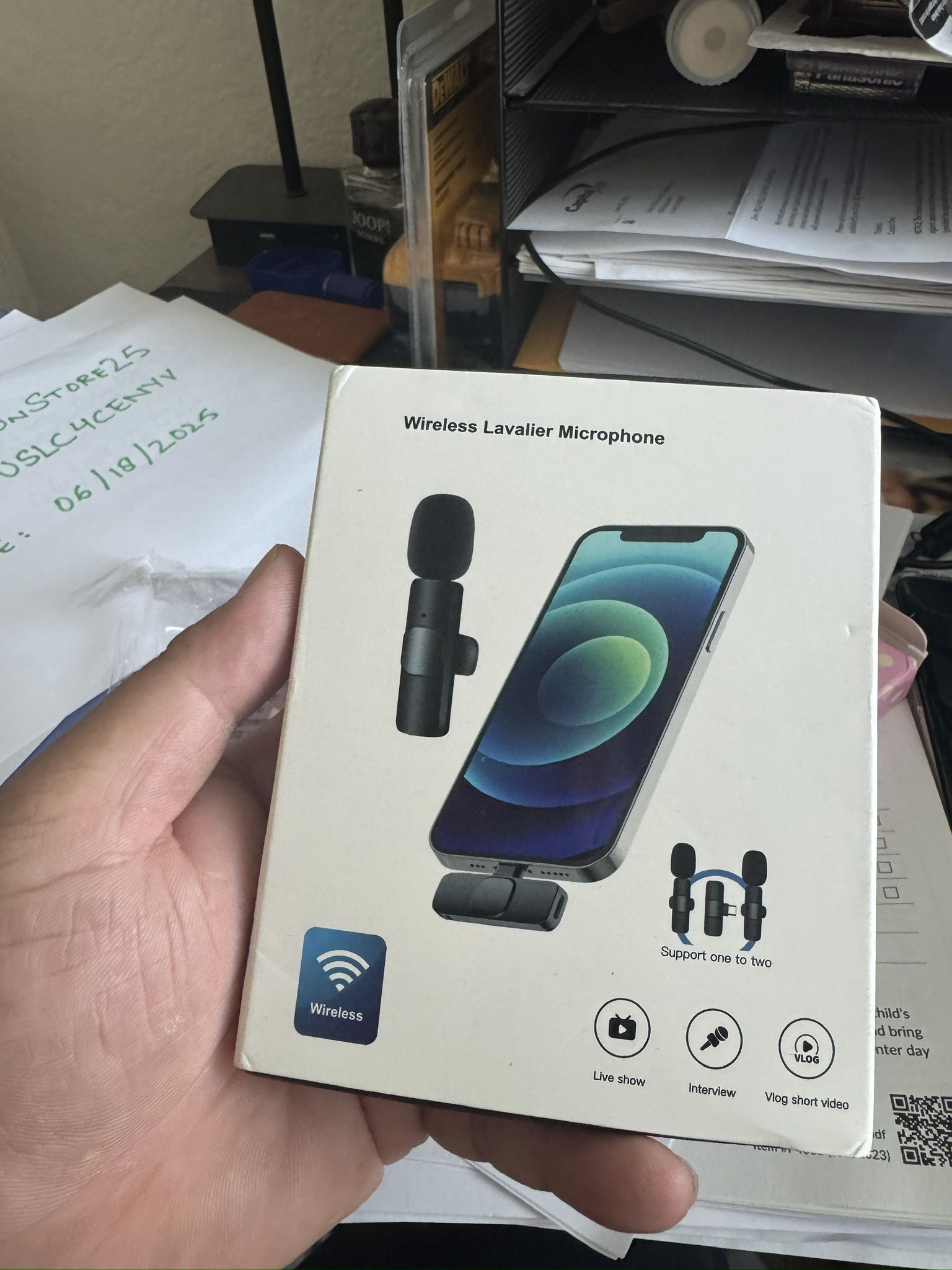 Plug & Play Wireless Microphone