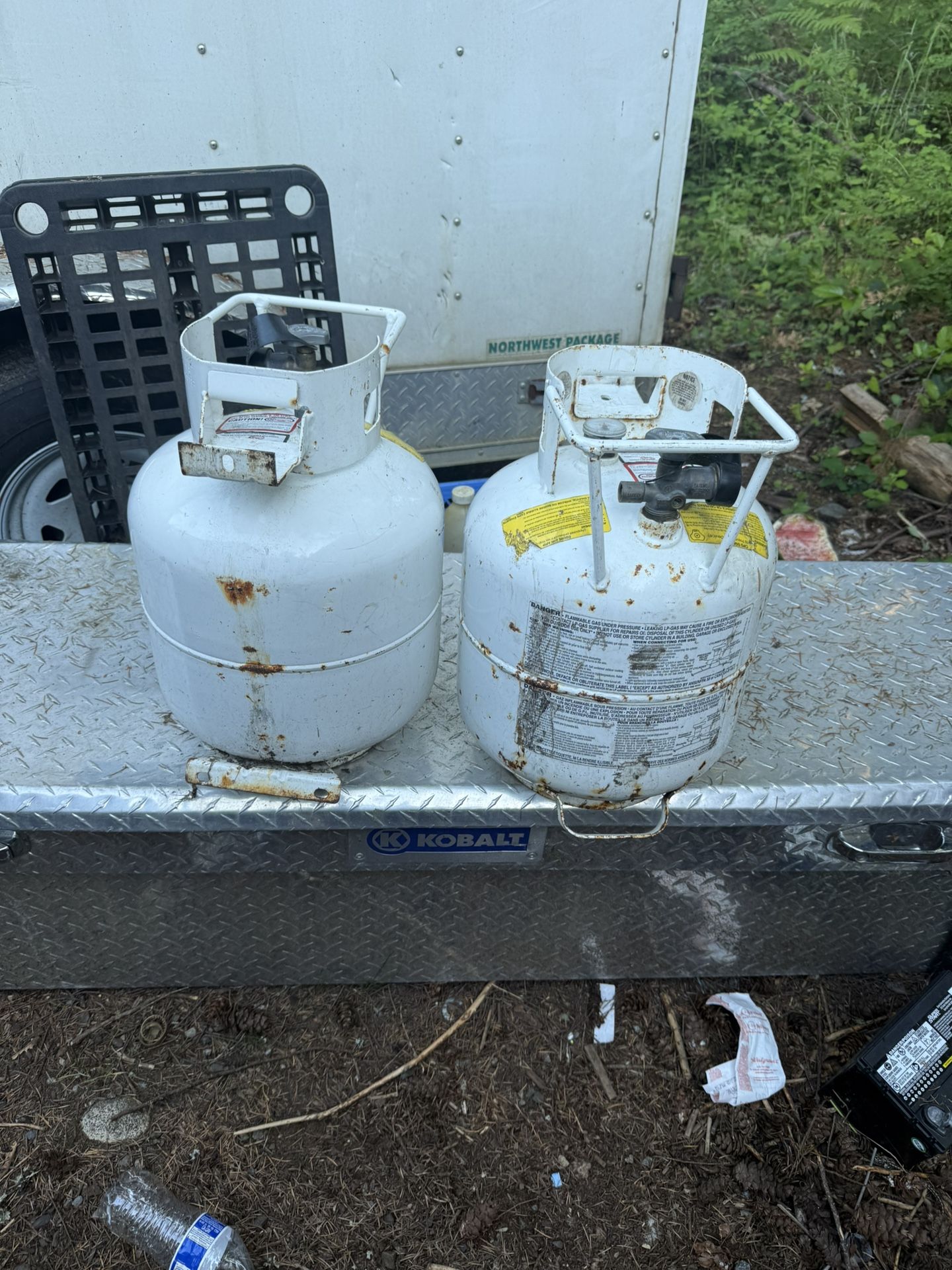 Camper propane tanks