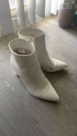 Women’s DreamPair  “Sianna” Pointed Toe Booties