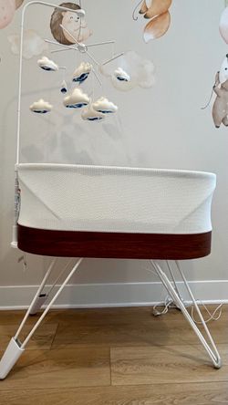 Snoo Bassinet with Sky Mobile