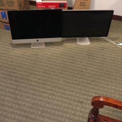 Apple monitors