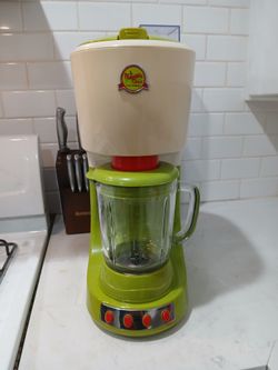Margarita maker