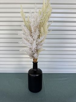 Home Decor - Model Home Decor 