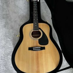 Acoustic Guitar 