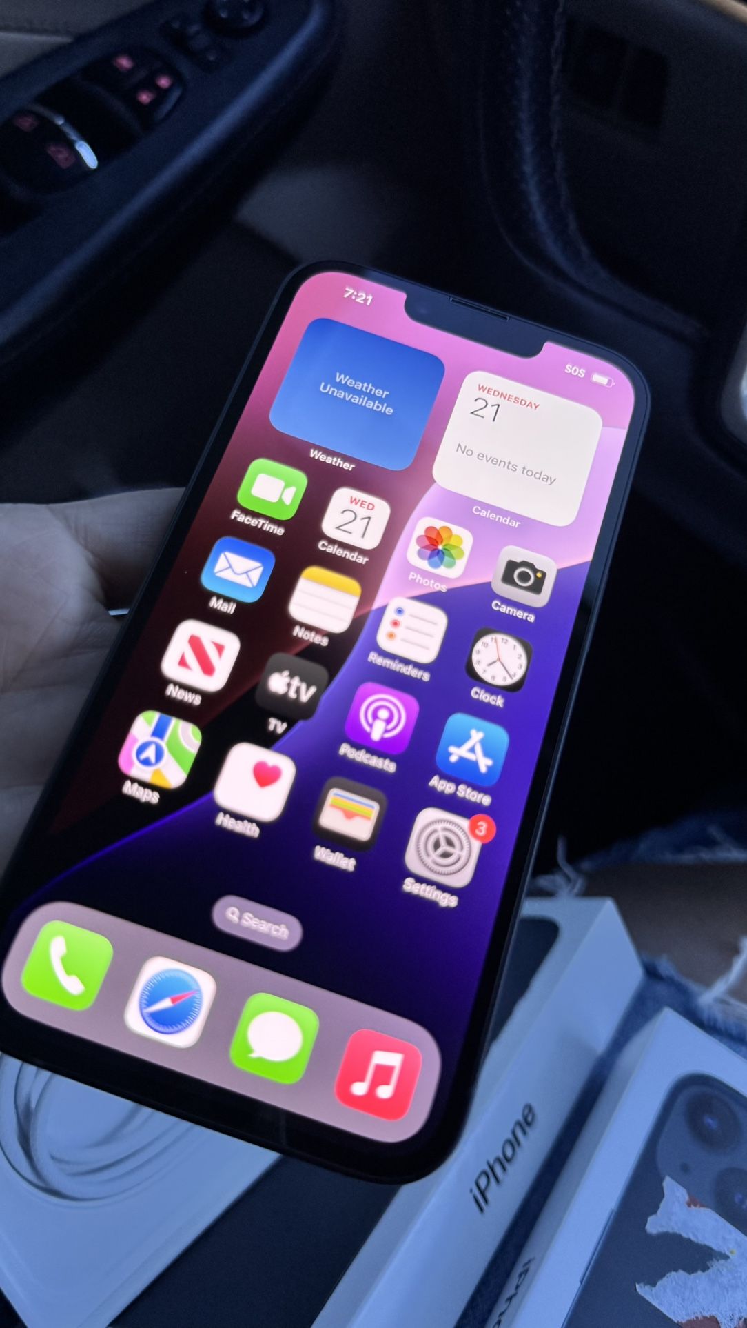 iPhone 16e