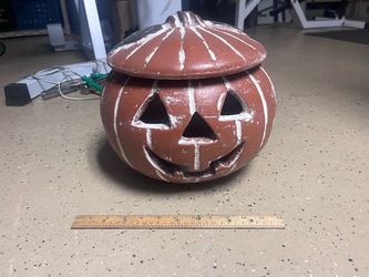 Ceramic Jack-O-Lantern Pumpkin with Lid