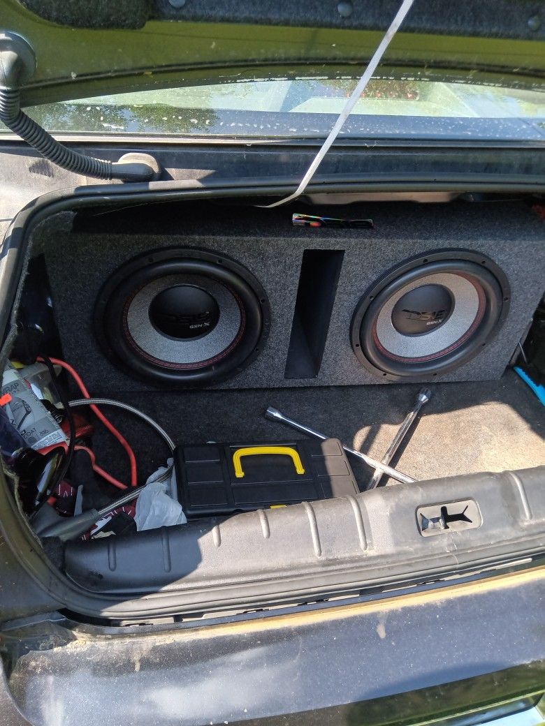 DS 18 Gen X Subs'12 900 Watts