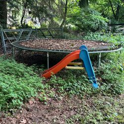 Trampoline 