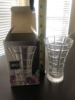 Mikasa crystal vase