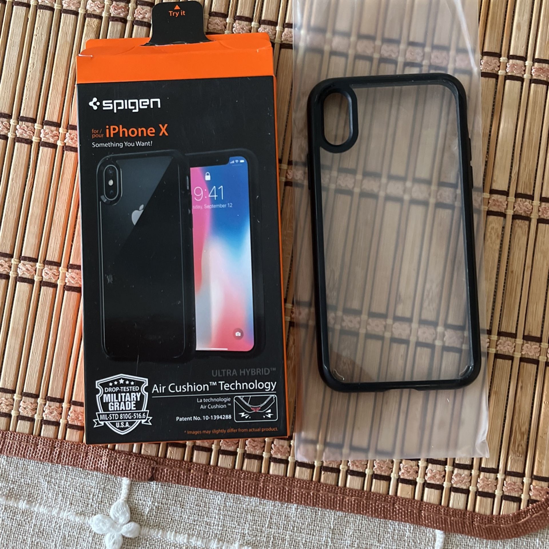 Spigen iPhone X Cover